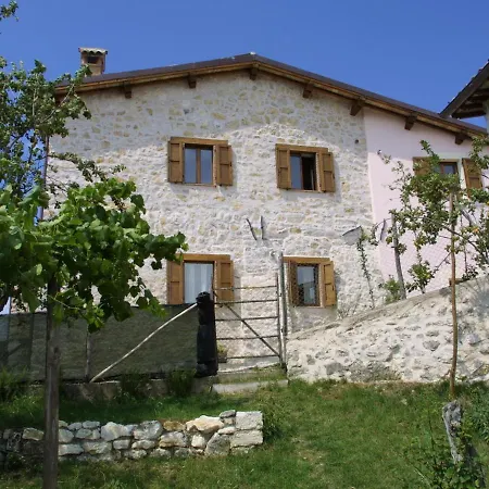 Villamagina Sleeps 6 Pool Wifi * Sellano
