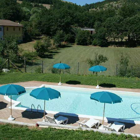 Villamagina Sleeps 6 Pool Wifi