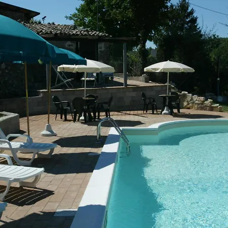 Villamagina Sleeps 6 Pool Wifi Sellano