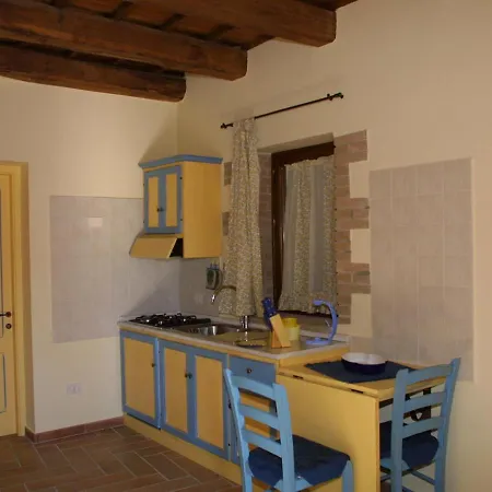 Villamagina Sleeps 6 Pool Wifi 公寓 *